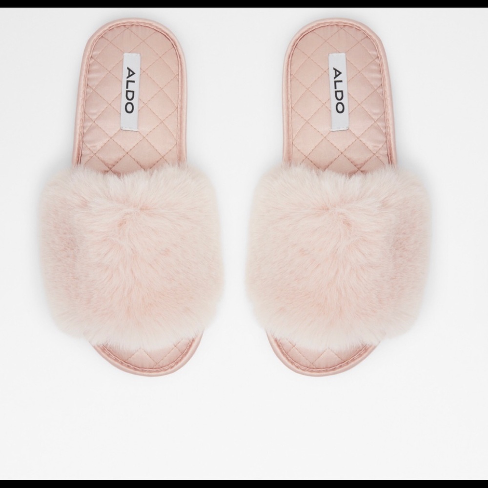 ALDO Light Blush Pink Fur Fuzzy Slippers - Size S, 5, 6